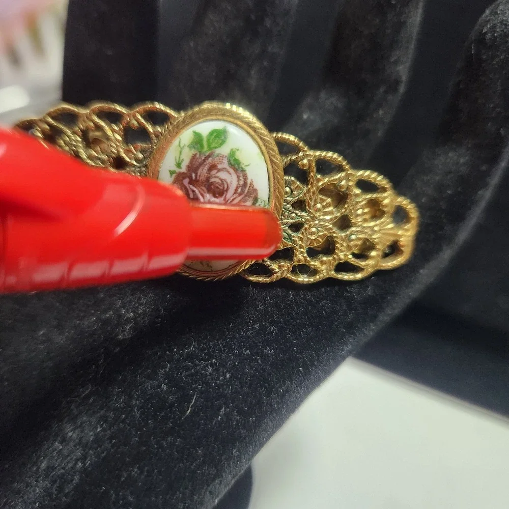 Vintage Gold Tone Filigree Rose Porcelain Cabochon Hair Barrette French Clip